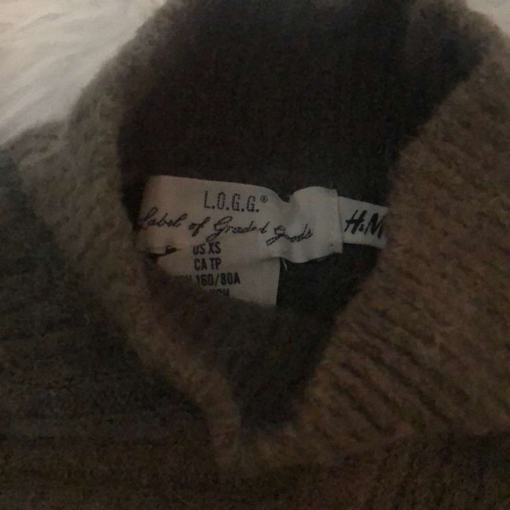 Sweater - Picture 2 of 2